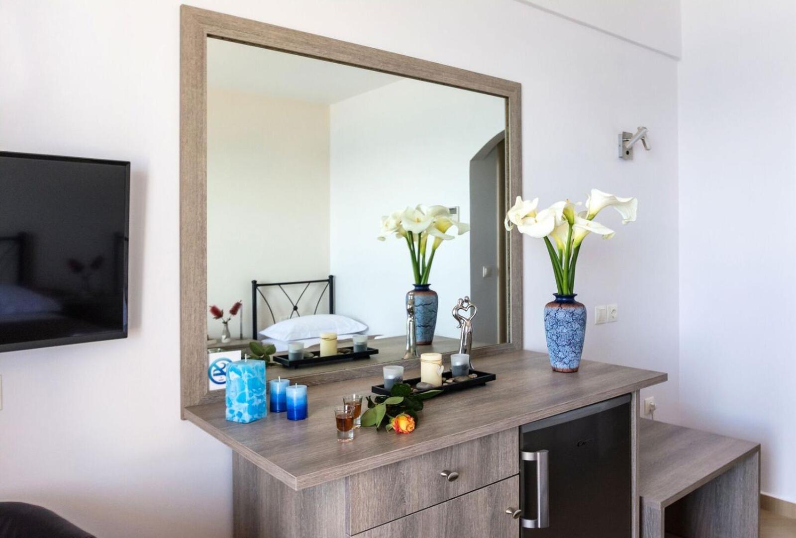 Anesis Hotel Agia Pelagia  Екстер'єр фото